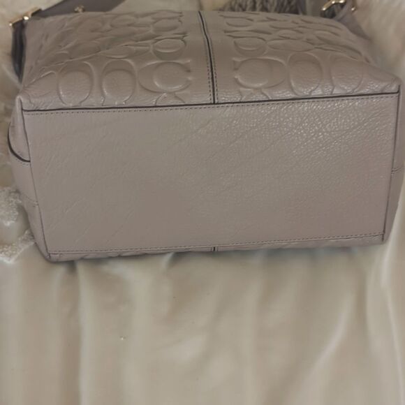 Vintage Coach Legacy Embossed Taupe HOBO Bag NWOT - Picture 9 of 17